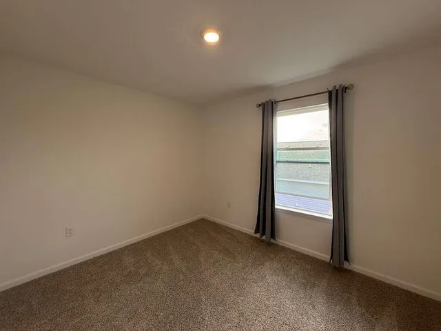 $2,350 | 128 Bluebeech Street, Freeport, FL 32439