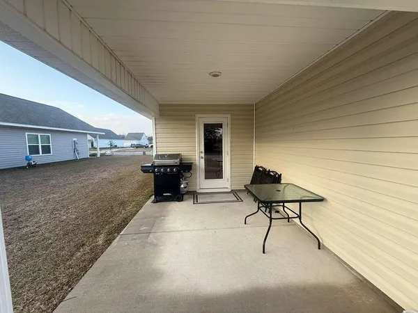 $2,200 | 128 Bluebeech Street, Freeport, FL 32439