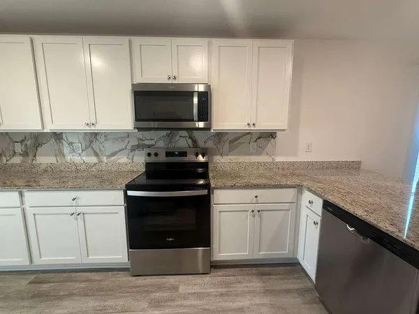 $2,200 | 128 Bluebeech Street, Freeport, FL 32439