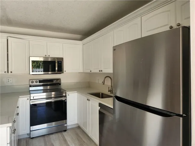 $1,800 | 595 North Tropic Lane, Unit 1A, Vero Beach, FL 32960