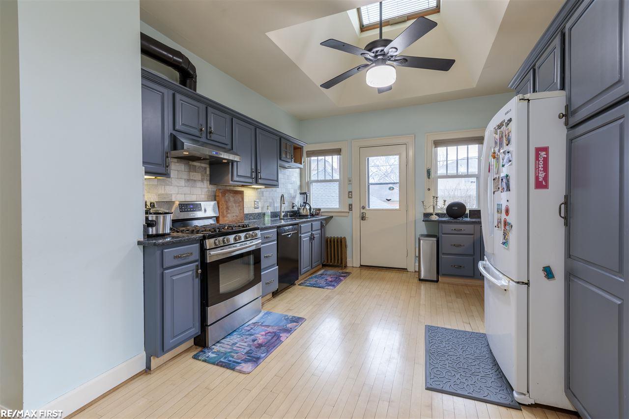 830 Barrington Road Grosse Pointe Park, MI 48230 - Photo 16 of 31