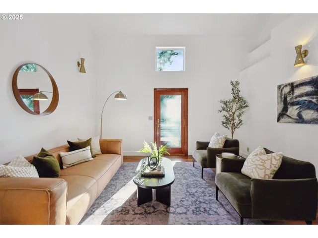 $824,900 | 11010 Southeast Green Valley Drive, Sandy, OR 97055