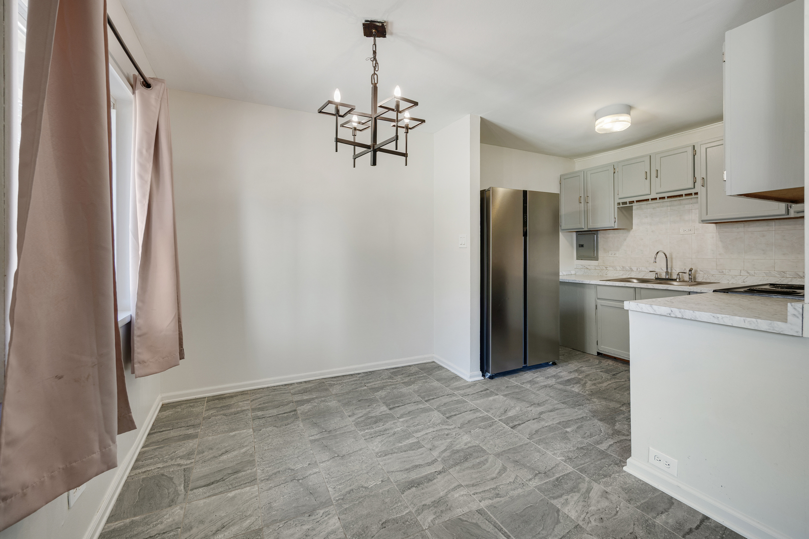 2308 West Algonquin Road, Unit 7 Rolling Meadows, IL 60008 - Photo 7 of 16 Gallery Image 7