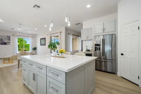 $868,000 | 20 Tucson Circle, Palm Desert, CA 92211