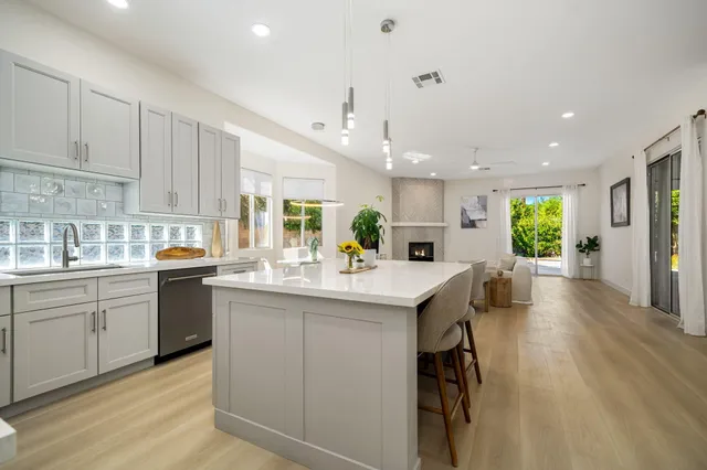 $868,000 | 20 Tucson Circle, Palm Desert, CA 92211