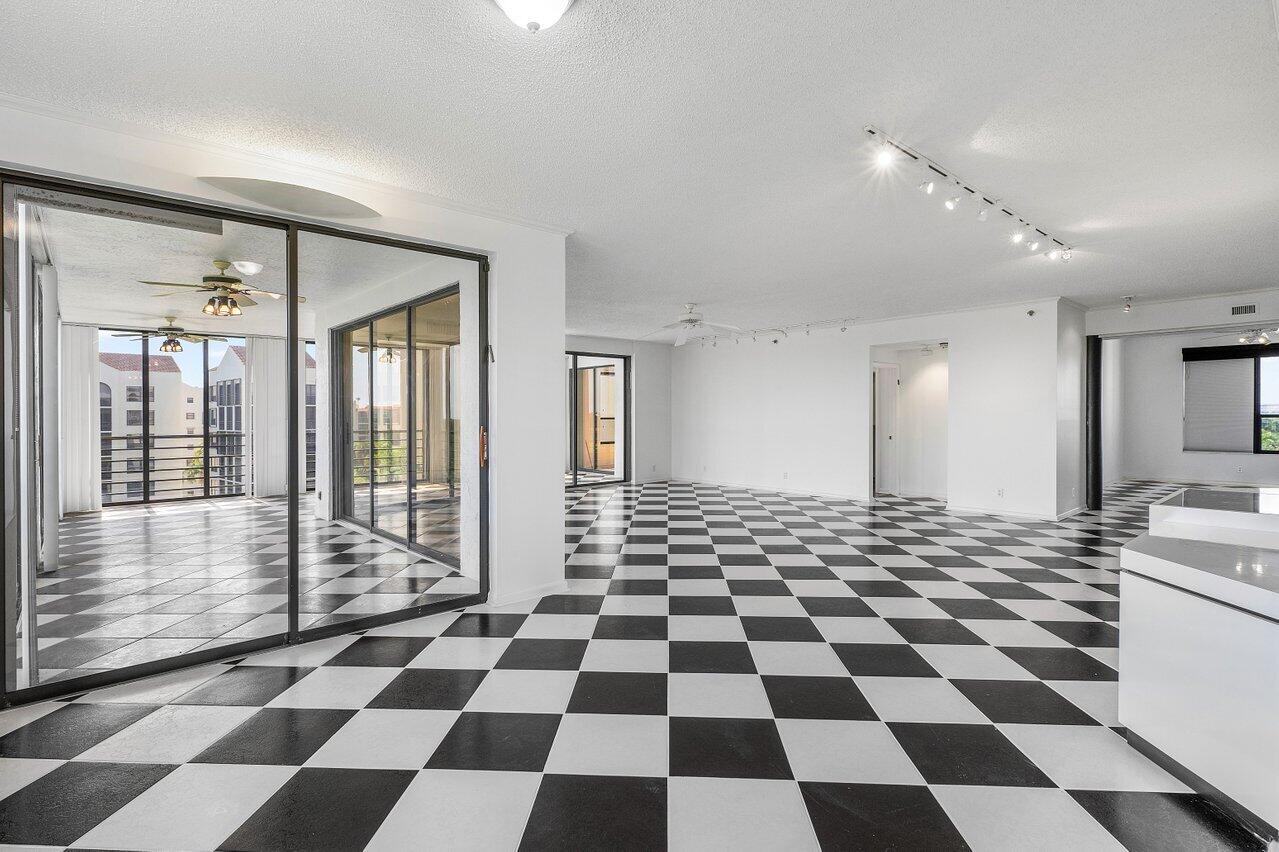 7351 Promenade Drive, Unit F702 Boca Raton, FL 33433 - Photo 6 of 34 Living Room