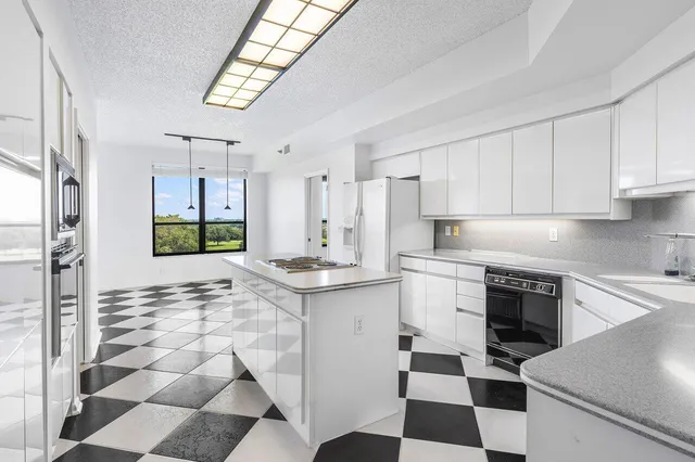 $650,000 | 7351 Promenade Drive, Unit F702, Boca Raton, FL 33433
