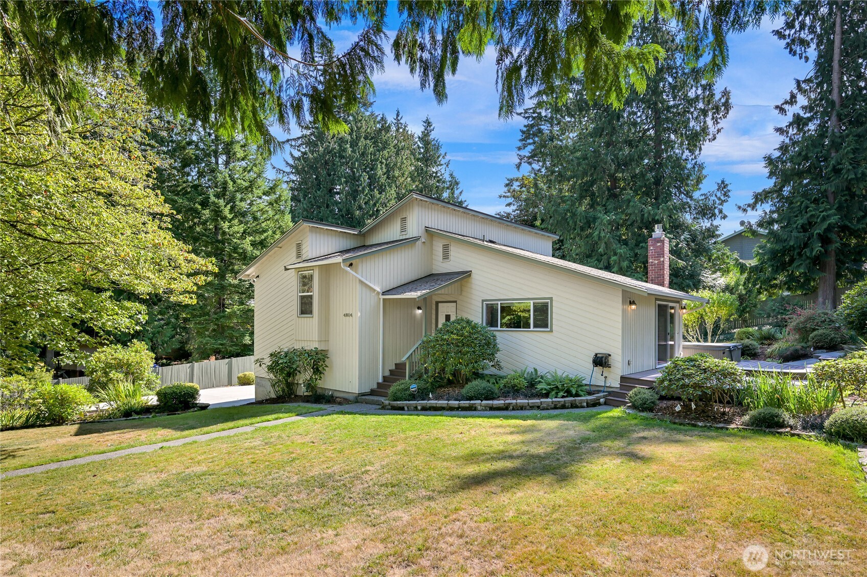 4514 Spring Street Bellingham, WA 98229 - Photo 1 of 40 Gallery Image 1