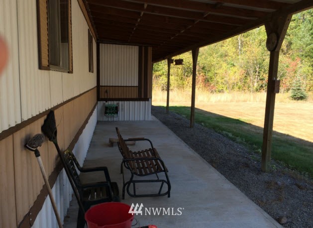 372 Classe Road Toledo, WA 98591 - Photo 2 of 22