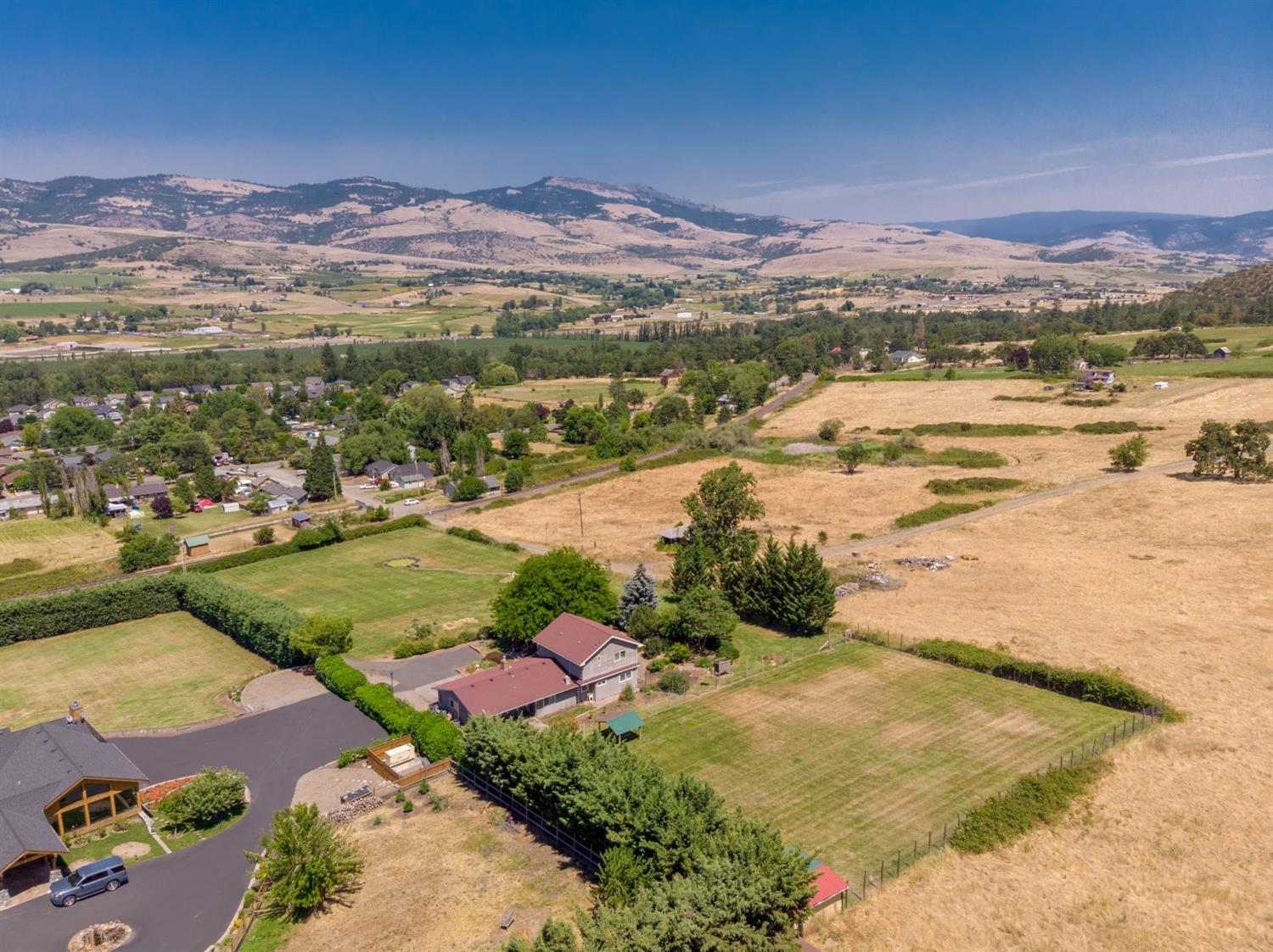206 West Hilltop Road Talent, OR 97540 - Photo 27 of 29 a view of a city with an ocean view
