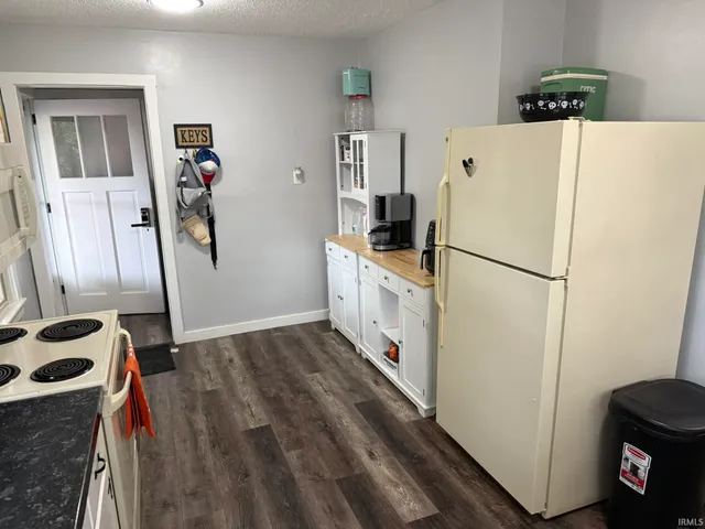 $258,000 | 6668 Highway 50, Montgomery, IN 47558