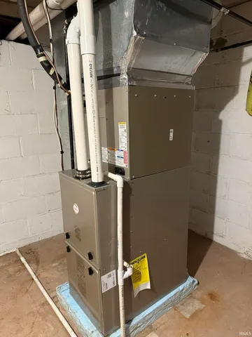 $258,000 | 6668 Highway 50, Montgomery, IN 47558