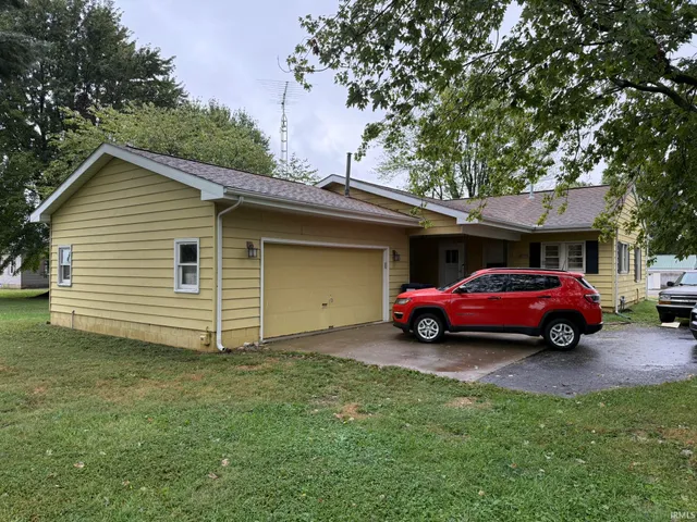 $258,000 | 6668 Highway 50, Montgomery, IN 47558