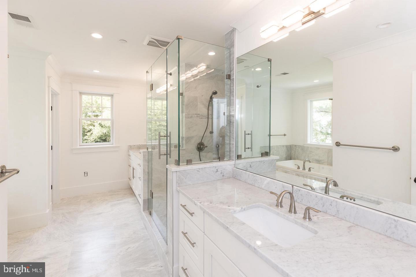 6206 East Halbert Road Bethesda, MD 20817 - Photo 16 of 36 Gallery Image 16