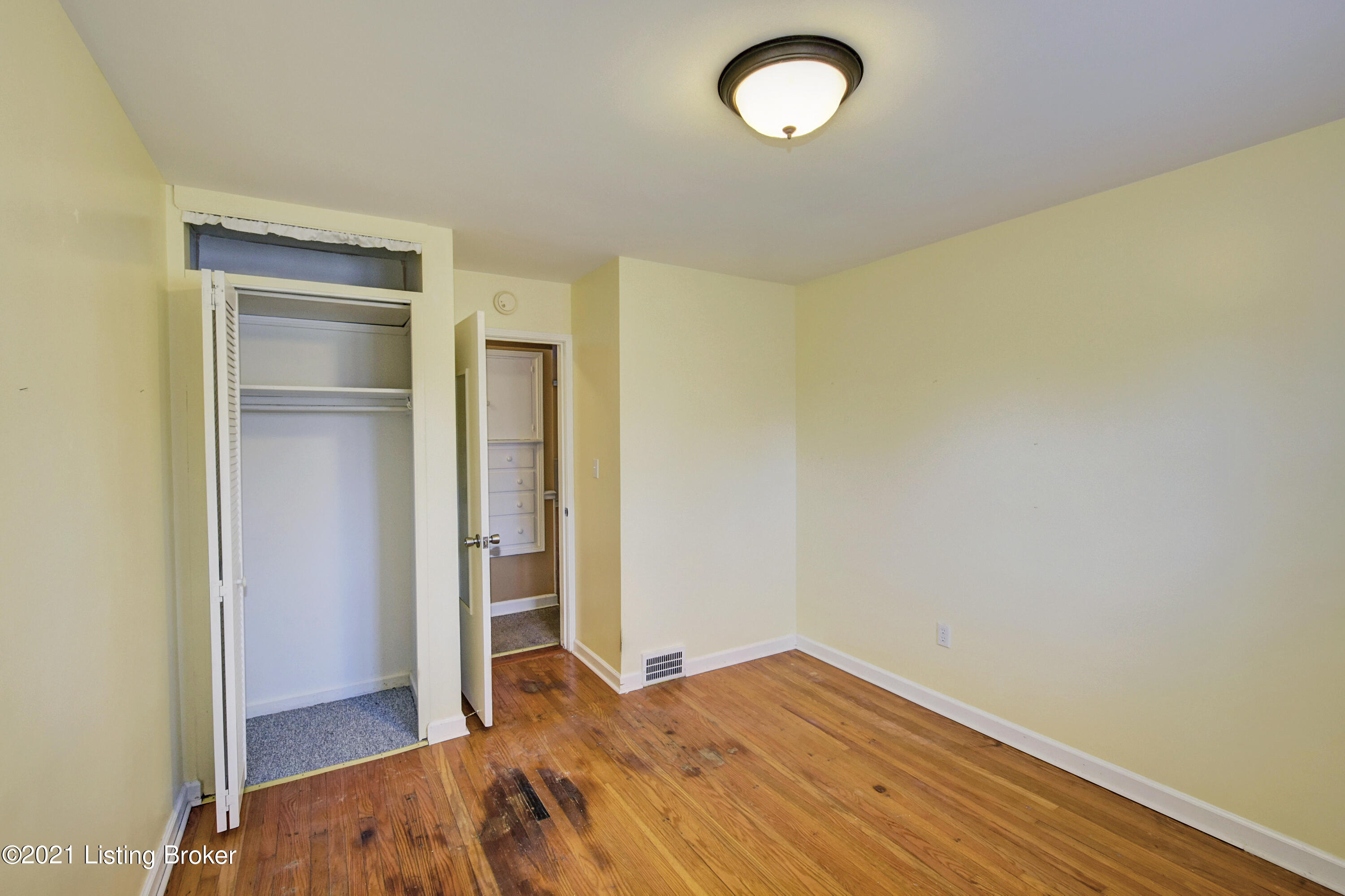 330 Brunswick Road Louisville, KY 40207 - Photo 22 of 32 Bedroom