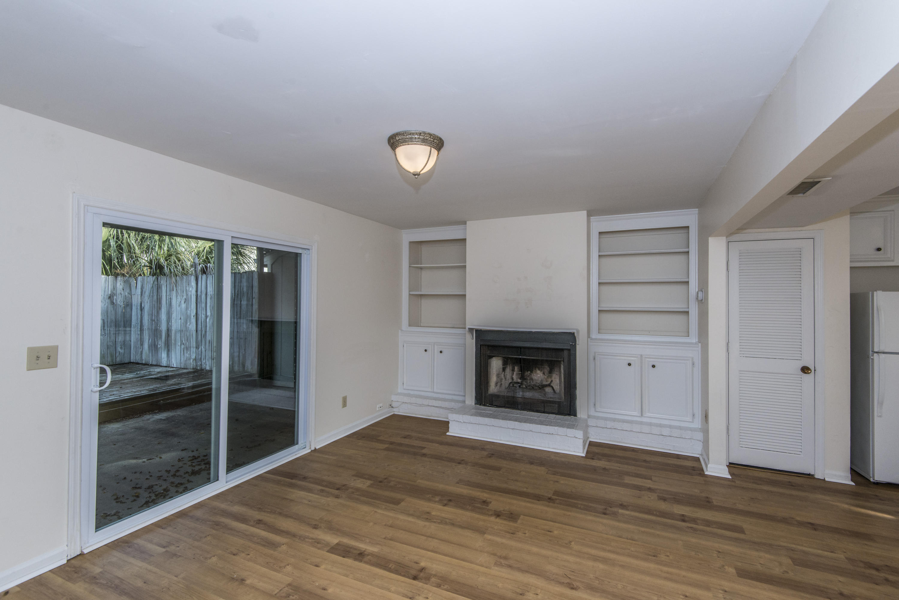 731 Ralston Court, Unit B Mount Pleasant, SC 29464 - Photo 10 of 24 Wood burning fireplace