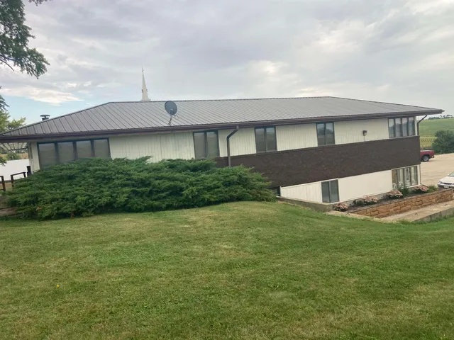 $825,000 | 6522 County Road U, Shullsburg, WI 53586