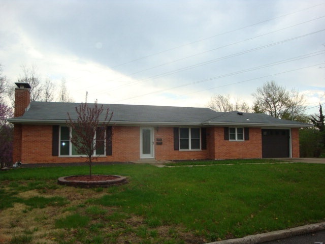 314 Ridgeway Drive Jefferson City, MO 65109 - Photo 1 of 1