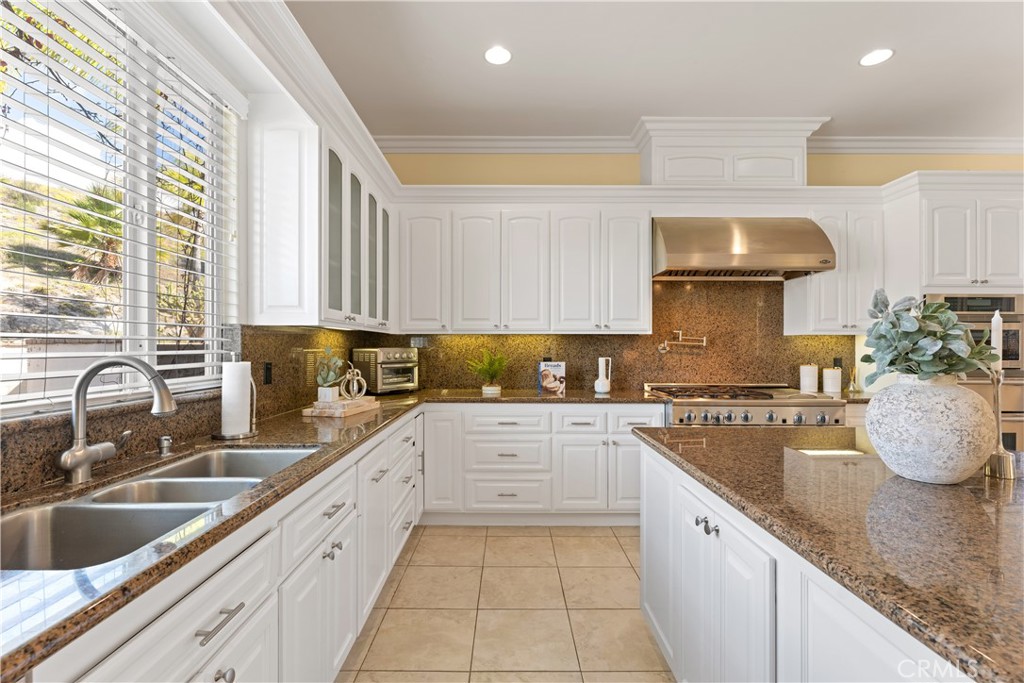 39780 Cushman Circle Temecula, CA 92592 - Photo 17 of 75