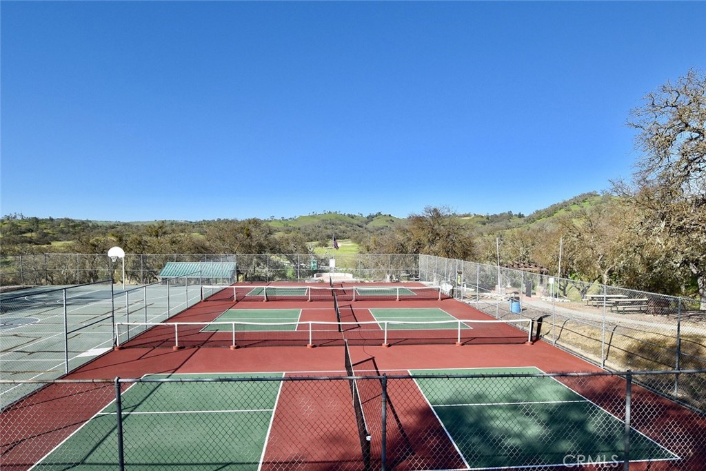 2964 Water View Drive Paso Robles, CA 93446 - Photo 32 of 35 Pickle ball