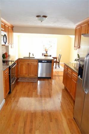 45 Stoneleigh Road Holden, MA 01520 - Photo 5 of 30 Gallery Image 5