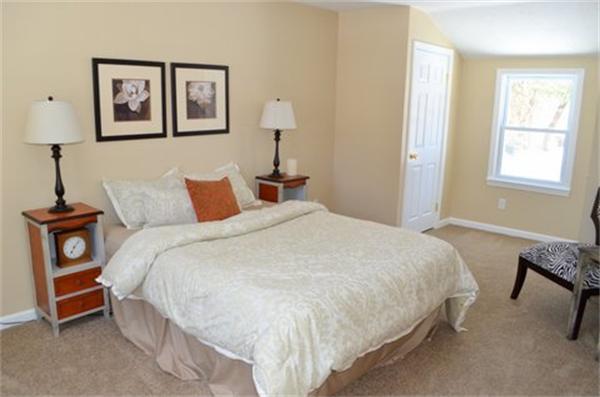 45 Stoneleigh Road Holden, MA 01520 - Photo 8 of 30 Gallery Image 8