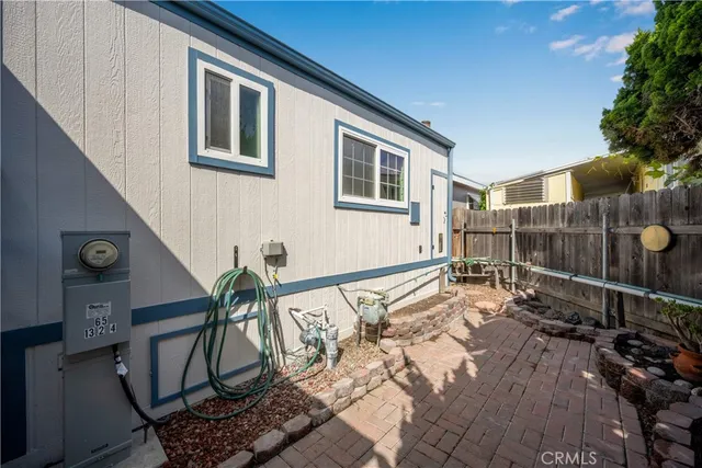 $275,000 | 306 North Jade Cove Drive, Unit 65, Long Beach, CA 90803