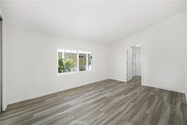 $275,000 | 306 North Jade Cove Drive, Unit 65, Long Beach, CA 90803