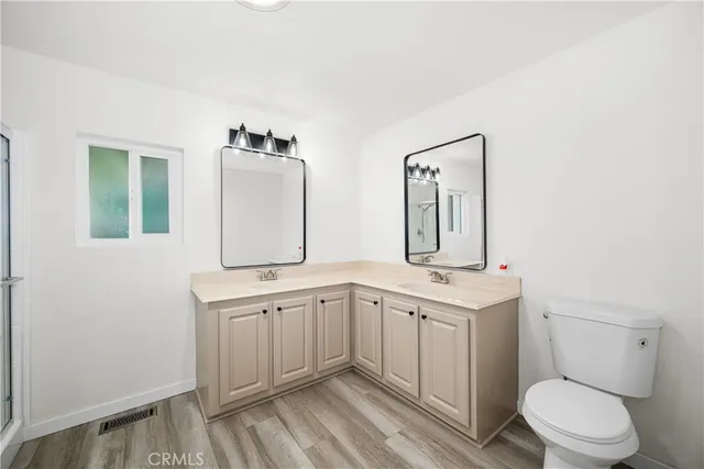 $275,000 | 306 North Jade Cove Drive, Unit 65, Long Beach, CA 90803