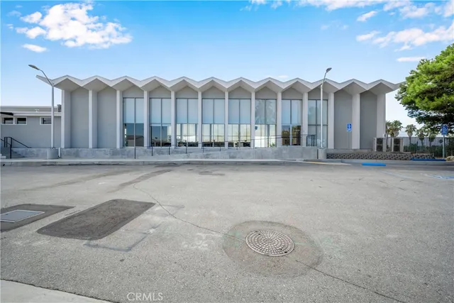 $275,000 | 306 North Jade Cove Drive, Unit 65, Long Beach, CA 90803