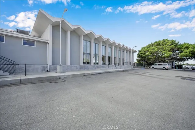 $275,000 | 306 North Jade Cove Drive, Unit 65, Long Beach, CA 90803