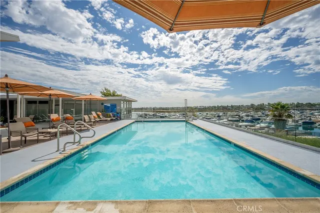 $275,000 | 306 North Jade Cove Drive, Unit 65, Long Beach, CA 90803