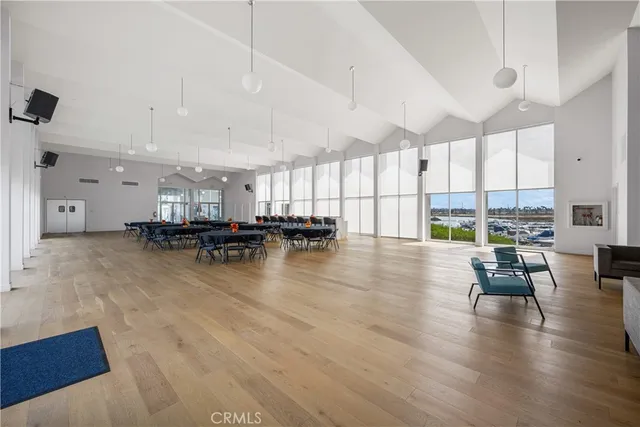 $275,000 | 306 North Jade Cove Drive, Unit 65, Long Beach, CA 90803