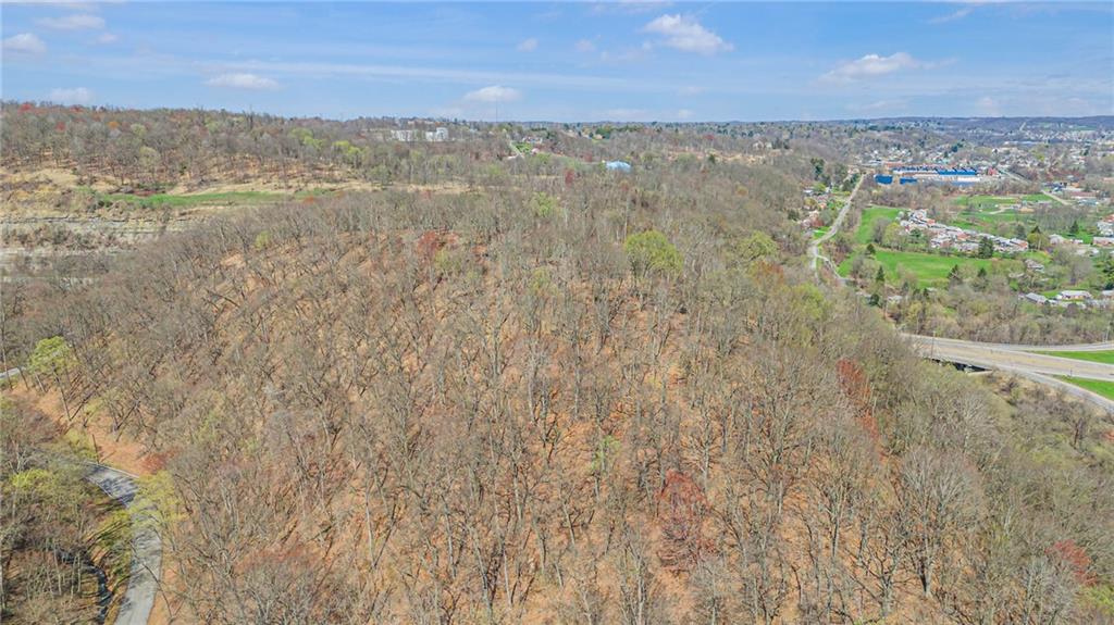550 Division Lane Beaver, PA 15009 - Photo 4 of 11 a view of lake view and mountain view