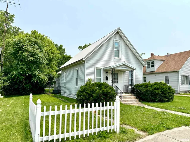 $112,000 | 518 West Noleman Street, Centralia, IL 62801