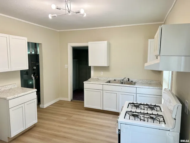 $112,000 | 518 West Noleman Street, Centralia, IL 62801