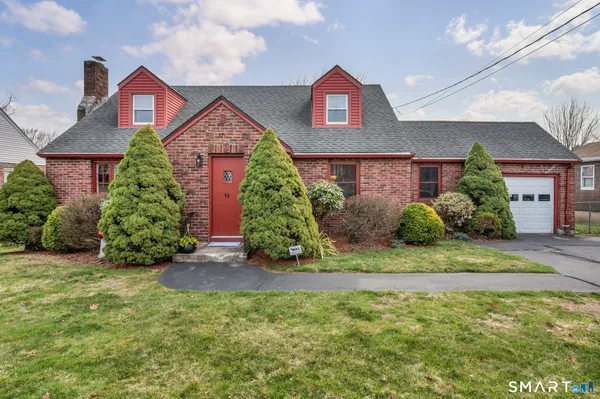 $345,000 | 46 Meriden Avenue, Meriden, CT 06451