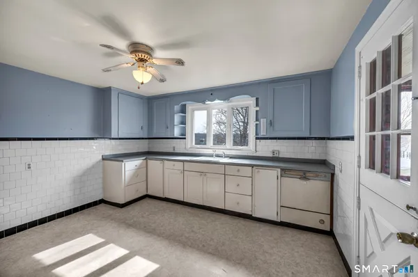 $345,000 | 46 Meriden Avenue, Meriden, CT 06451