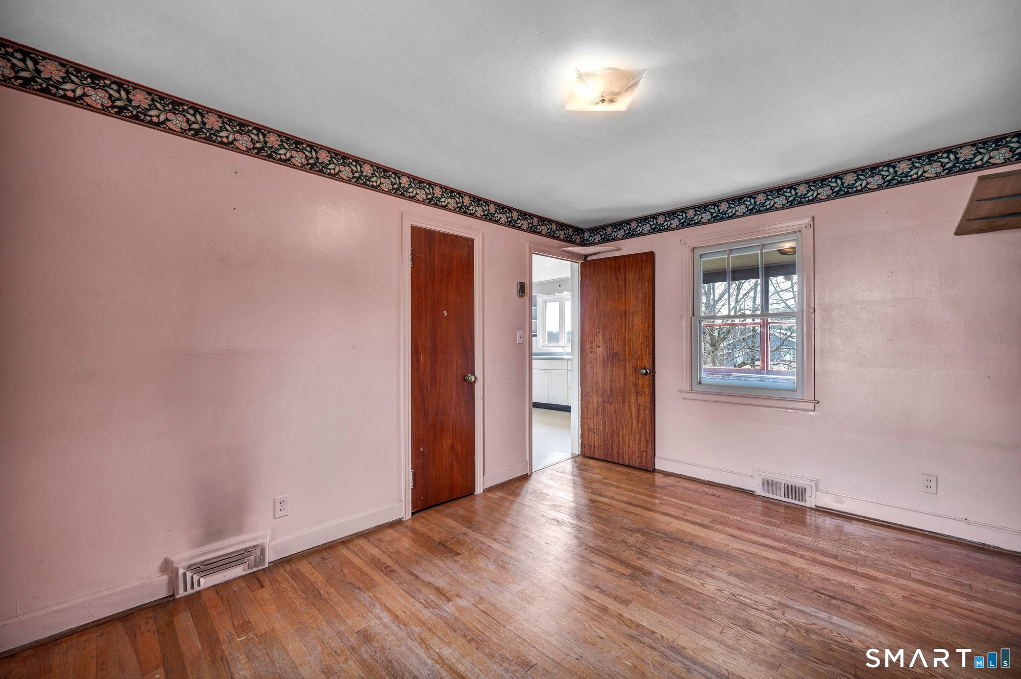 46 Meriden Avenue Meriden, CT 06451 - Photo 15 of 29