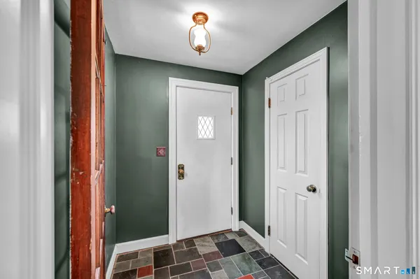 $345,000 | 46 Meriden Avenue, Meriden, CT 06451