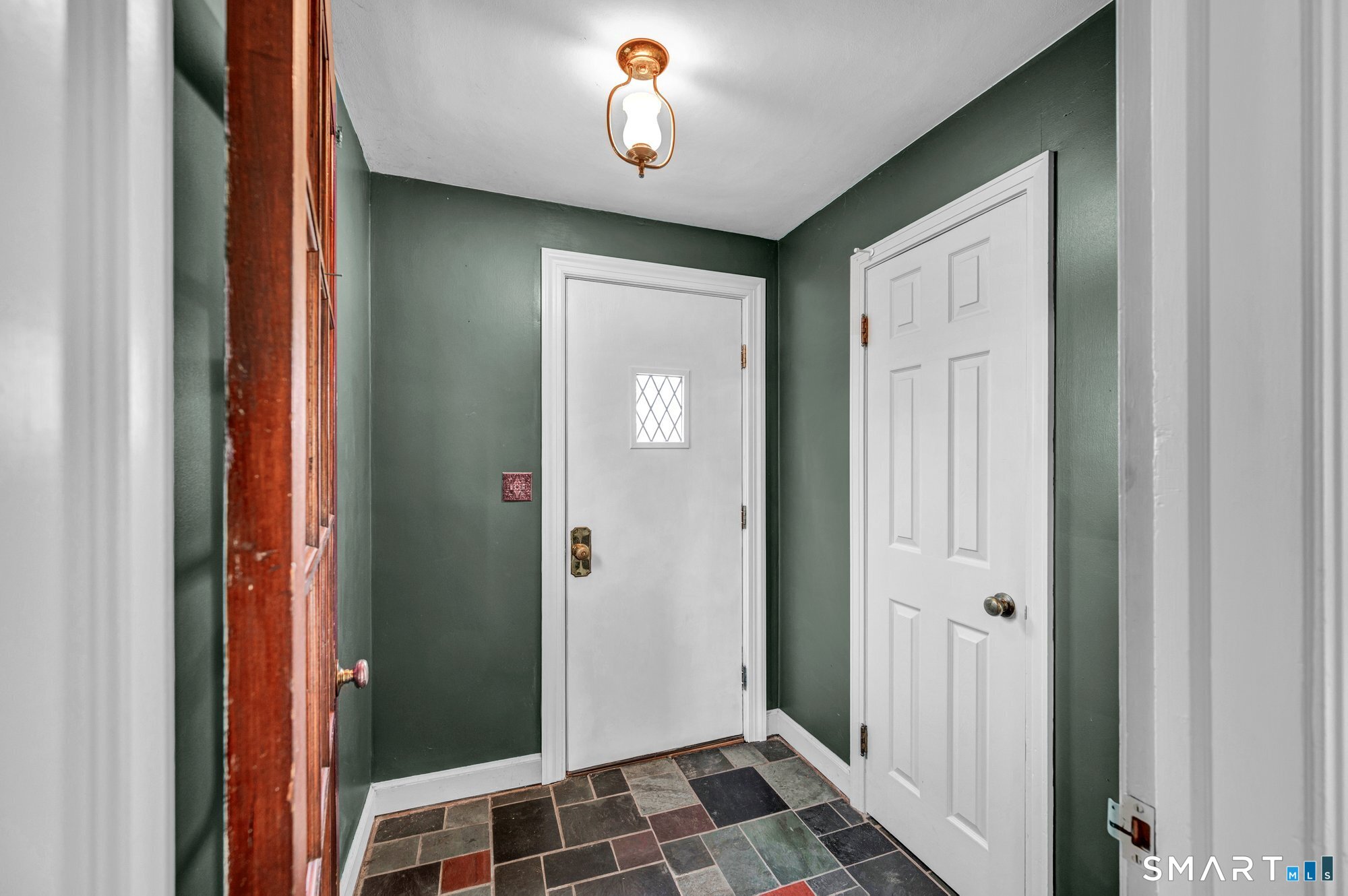 46 Meriden Avenue Meriden, CT 06451 - Photo 19 of 29