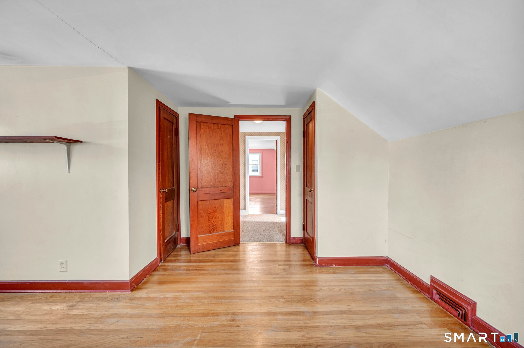 46 Meriden Avenue Meriden, CT 06451 - Photo 23 of 29