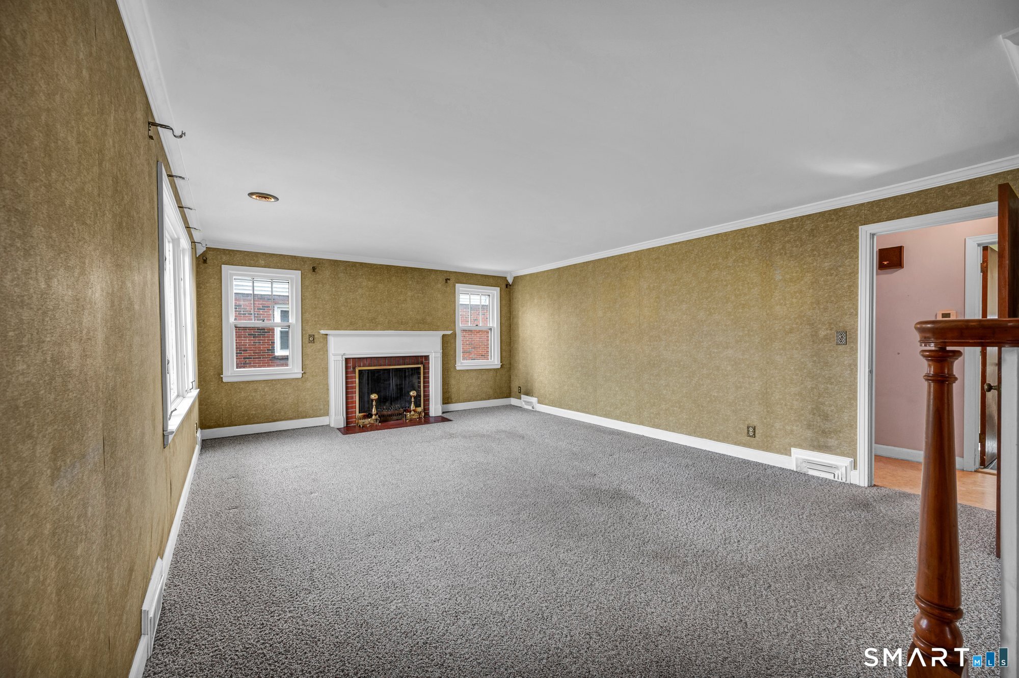 46 Meriden Avenue Meriden, CT 06451 - Photo 4 of 29