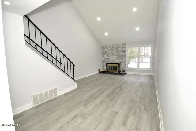 $344,900 | 38 Commonwealth Drive, Bethlehem, NY 12077