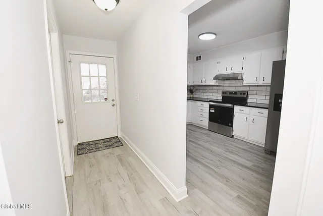 $344,900 | 38 Commonwealth Drive, Bethlehem, NY 12077