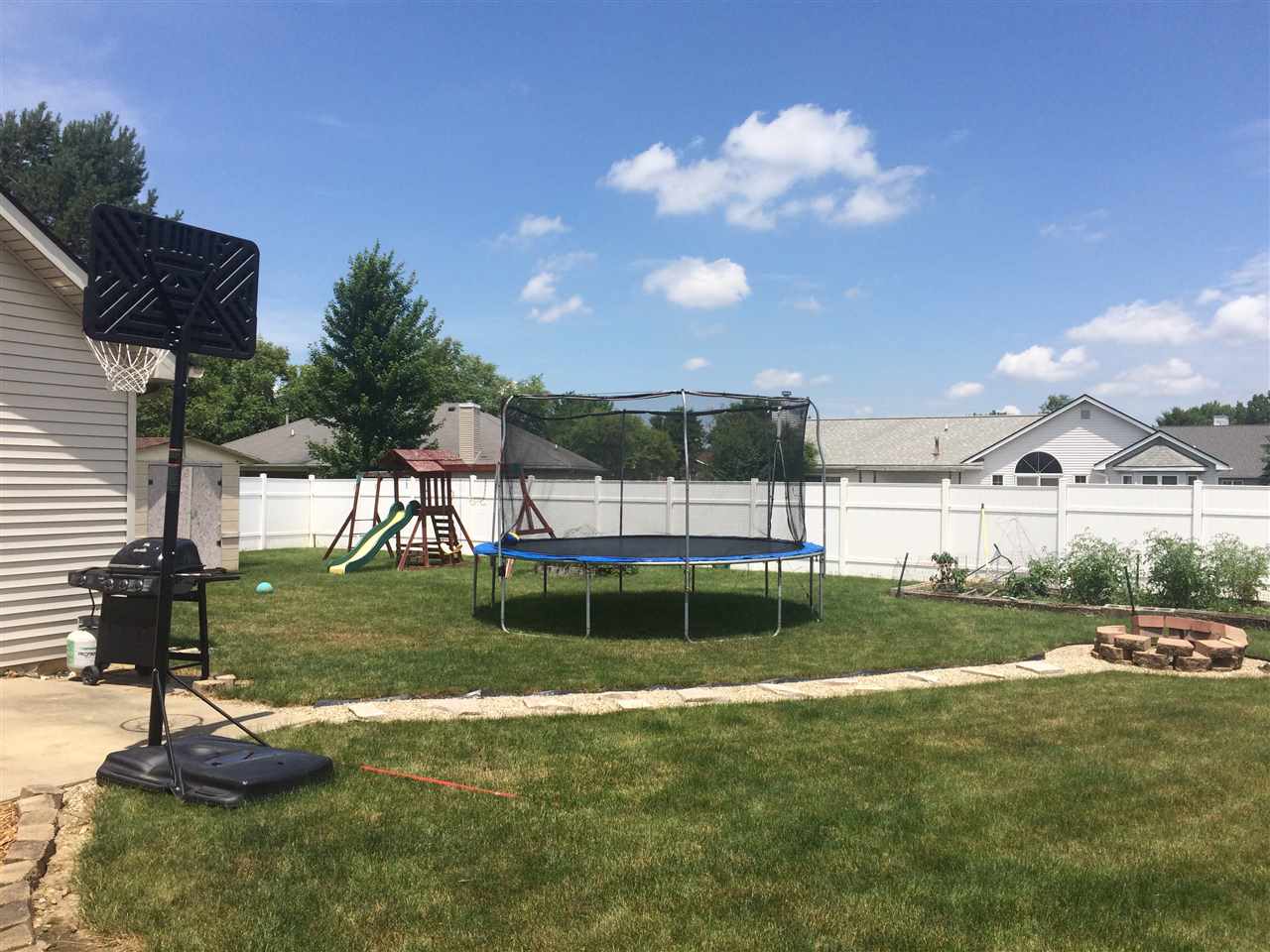1116 Cross Pointe Decatur, IN 46733 - Photo 12 of 15
