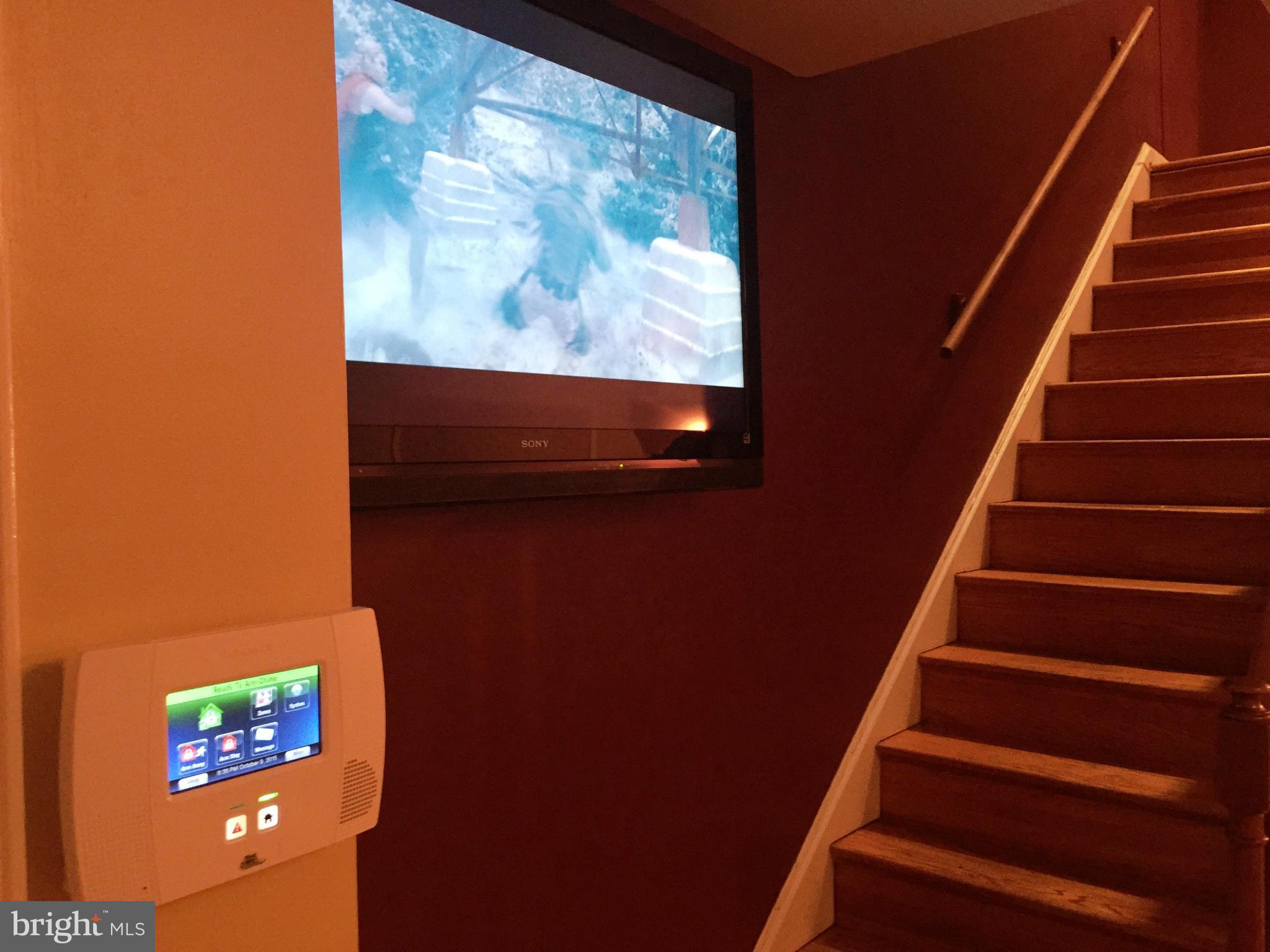 738 Ridge Road Southeast Washington, DC 20019 - Photo 5 of 30 View
