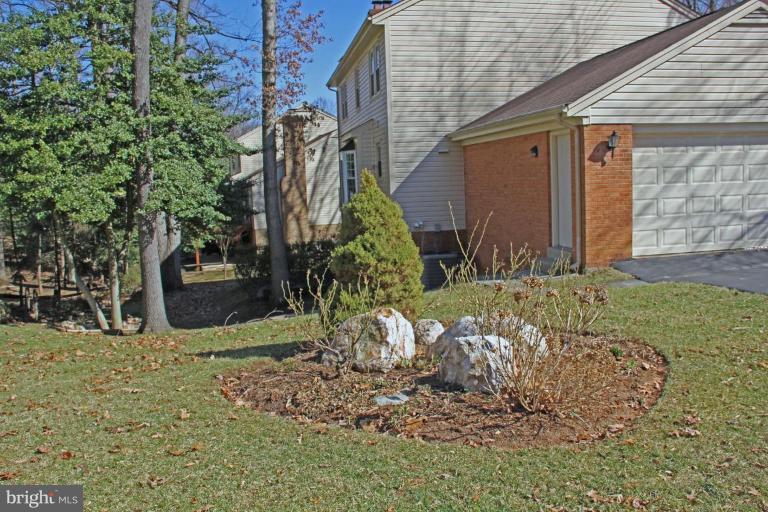 9911 Natick Road Burke, VA 22015 - Photo 10 of 26 Garage 1