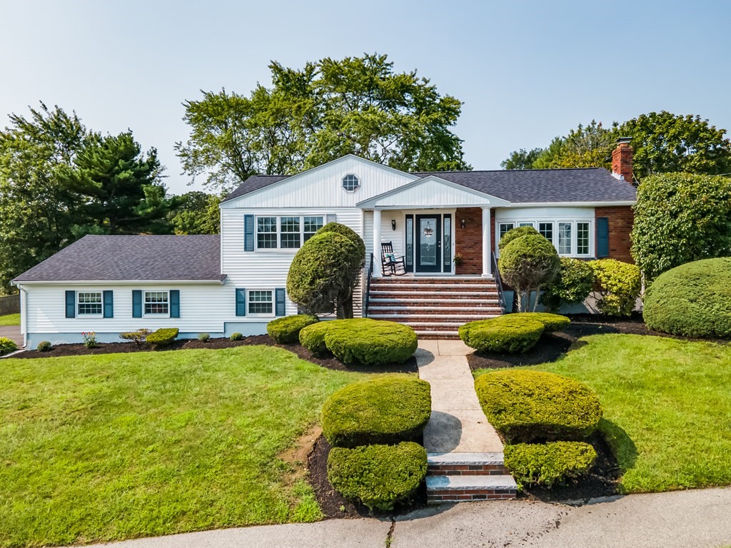 205 Burroughs Road Braintree, MA 02184 - Photo 1 of 38 Gallery Image 1