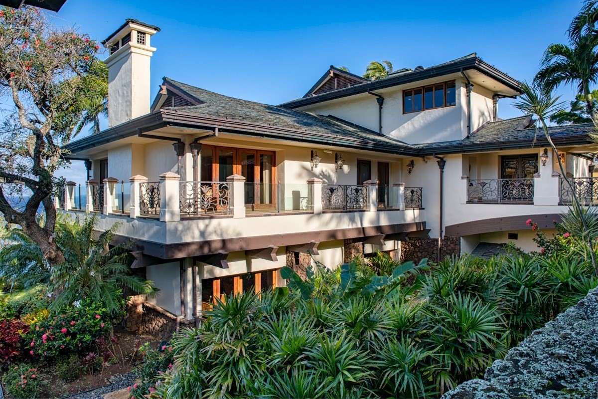 56-3083 Puakea Bay Road Kamuela, HI 96743 - Photo 12 of 30 a front view of a house with balcony